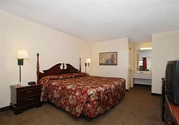 Regency Inn Fayetteville/Fort Bragg Exteriör bild
